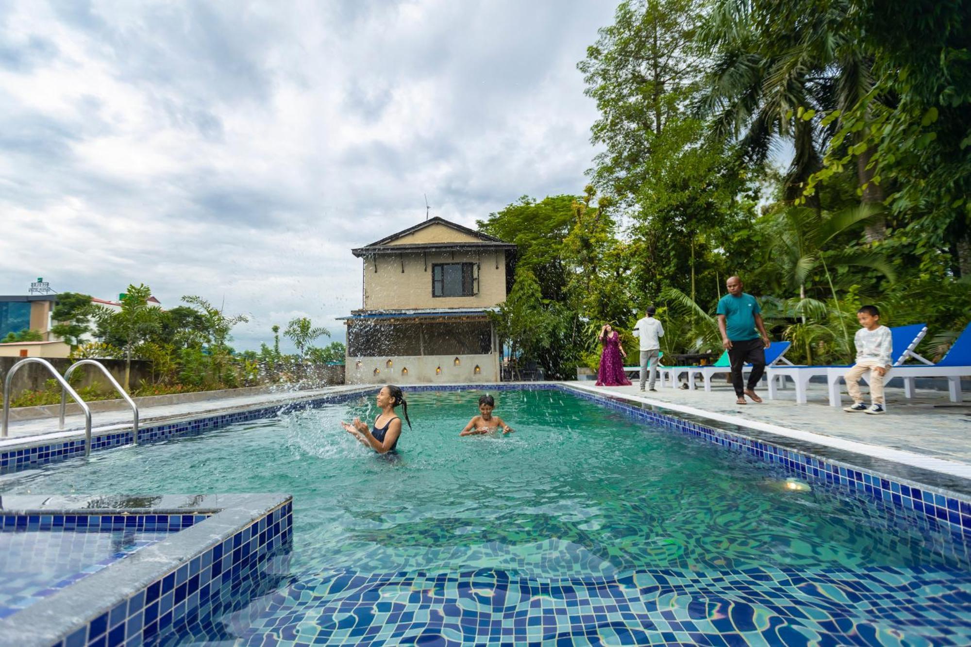 Hotel Parkside & Swimming Pool-Between Greenery And Azure ,Your Perfect Retreat จิตวัน ภายนอก รูปภาพ